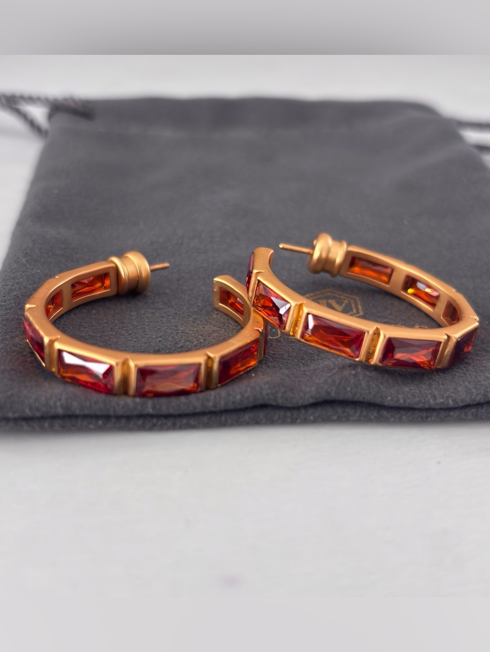 NWOT Julie Vos Baguette Hoop Earing